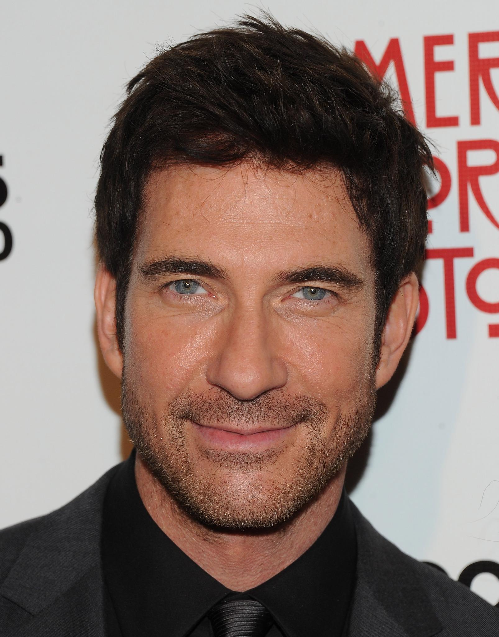 Dylan McDermott image