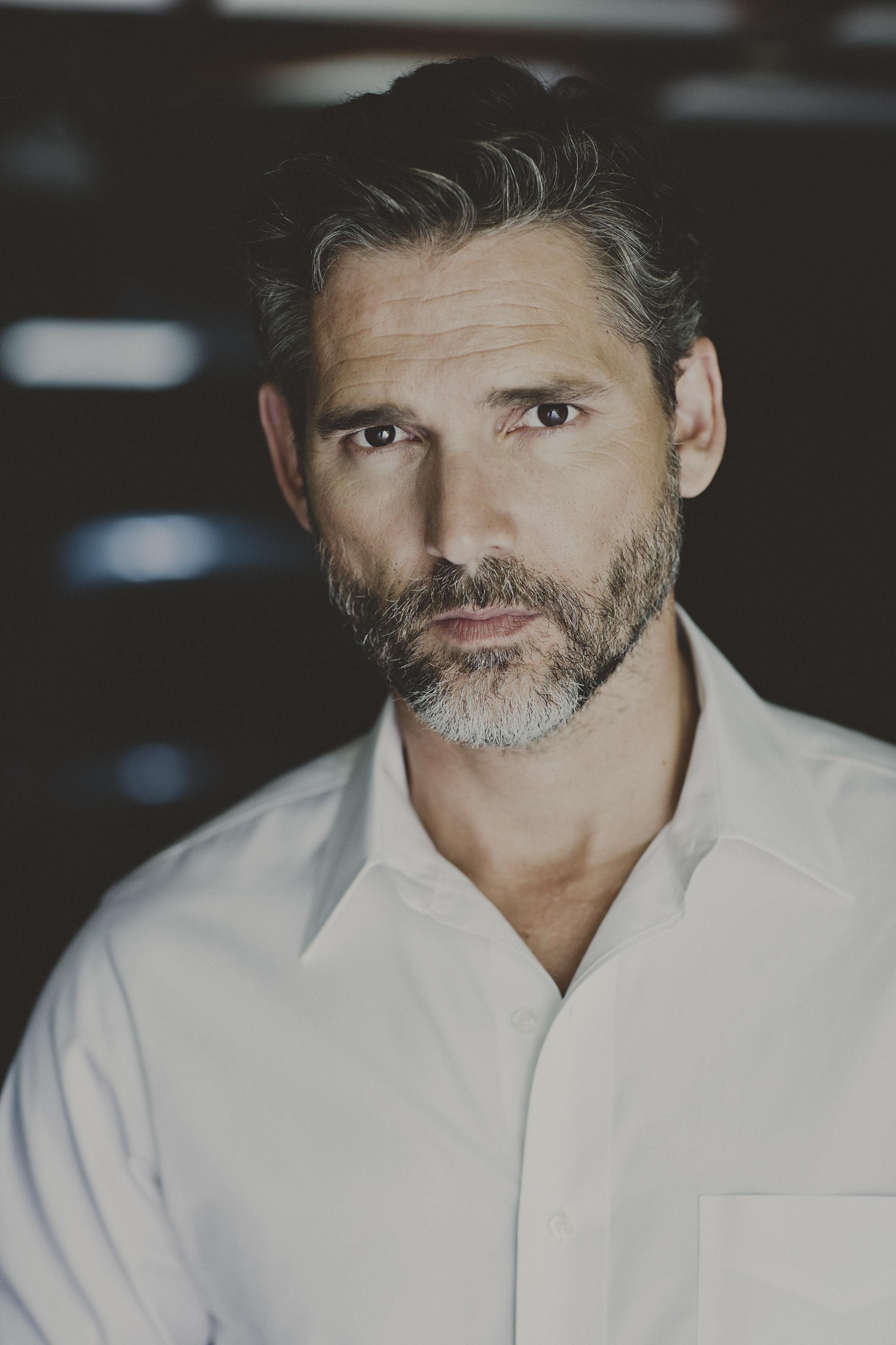 Eric Bana image