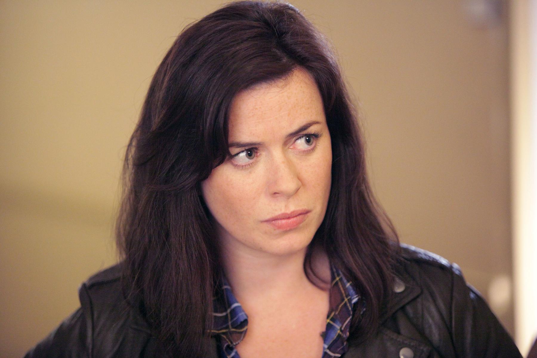 Eve Myles image