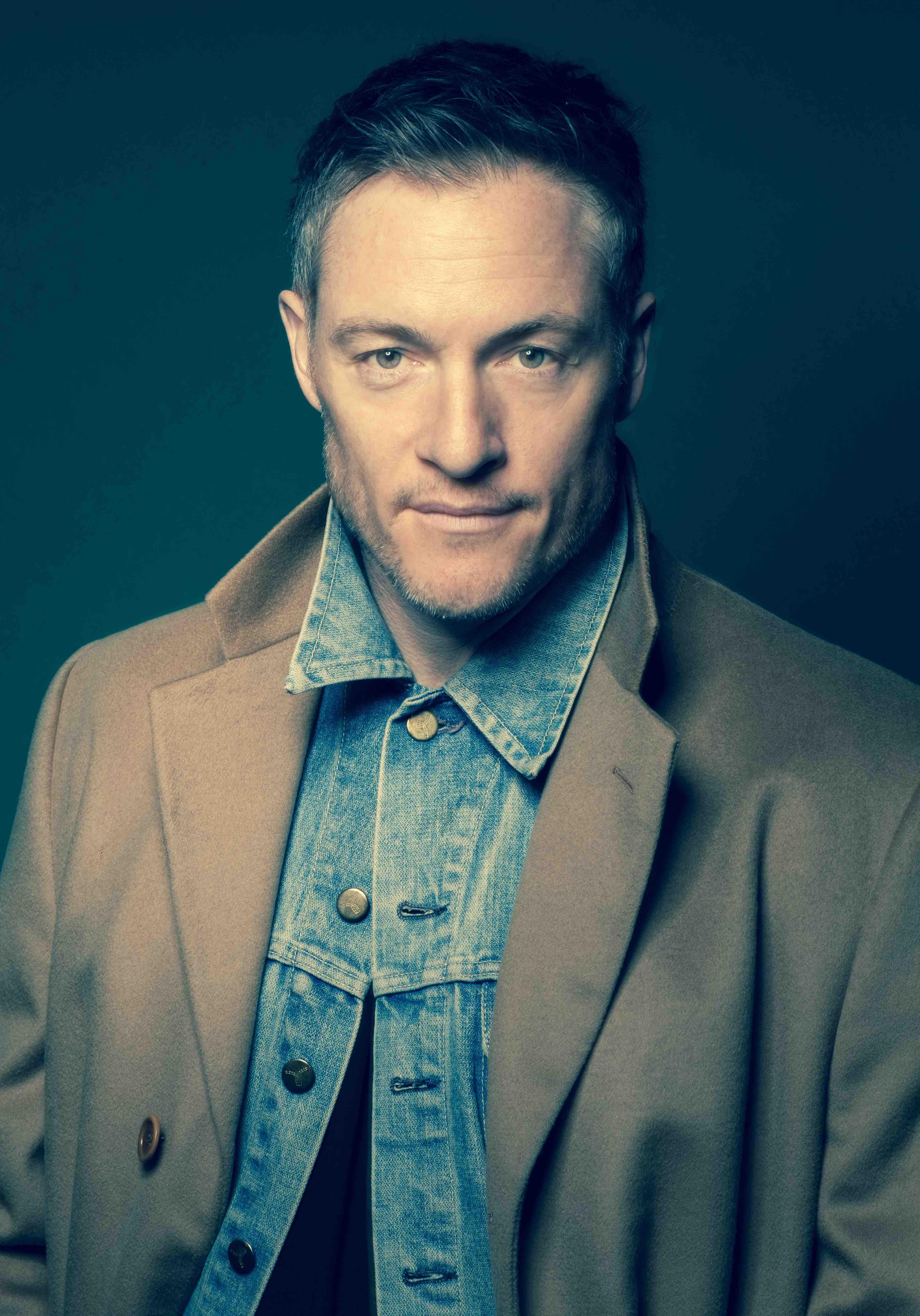 Tahmoh Penikett image