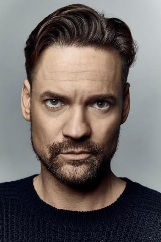 Shane West image