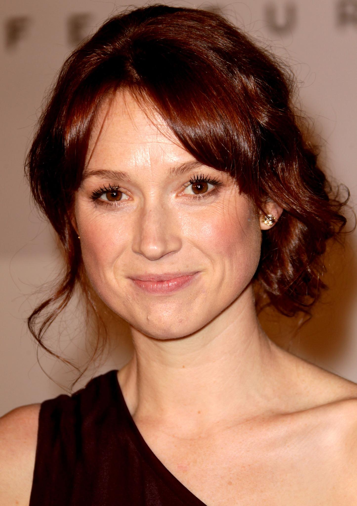 Ellie Kemper image