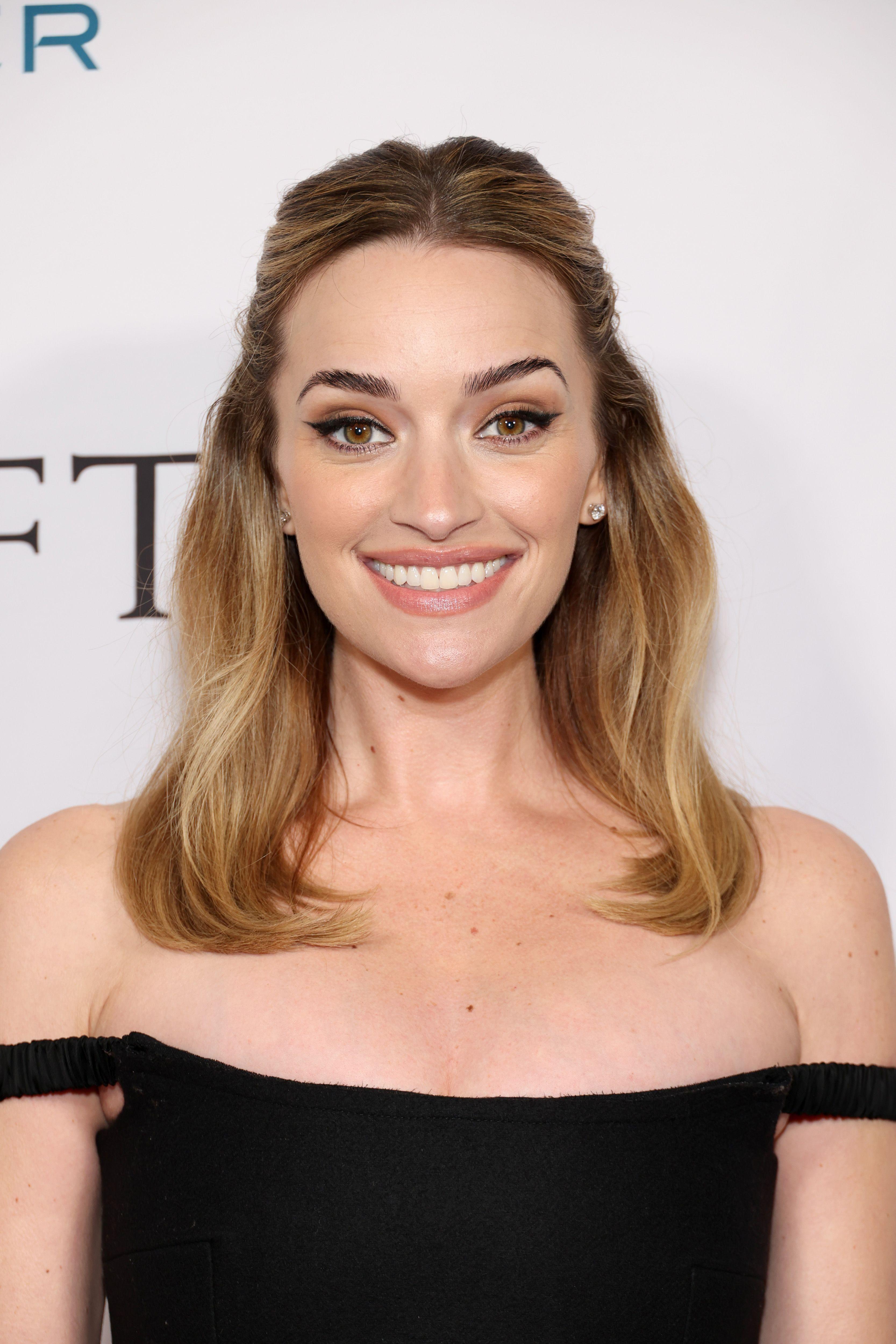 Brianne Howey image